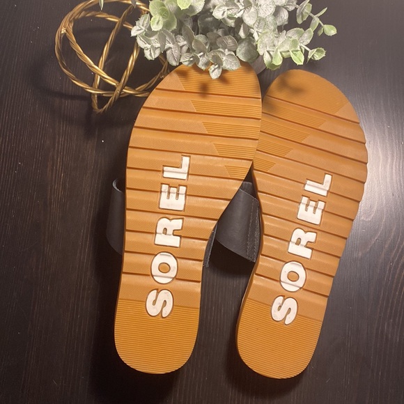 Sorel Leather Ella Sandal - Picture 3 of 5